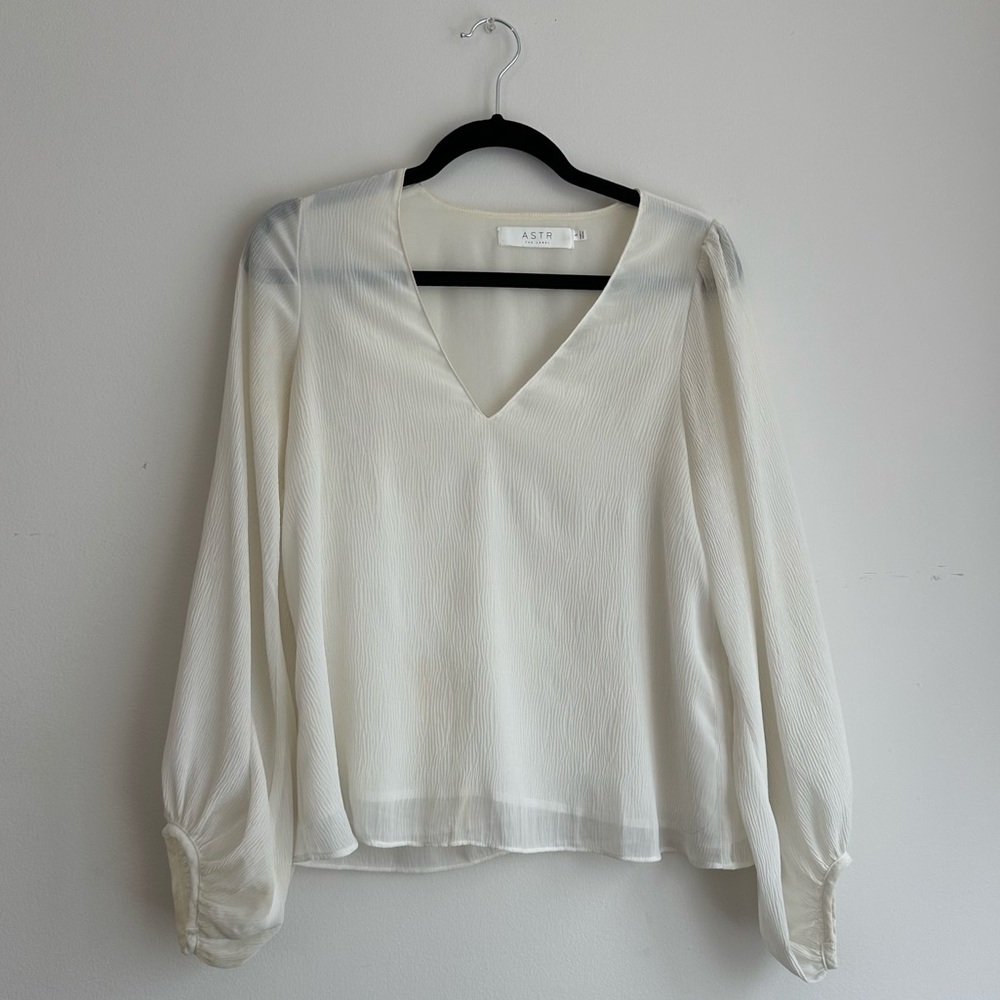 ASTR the Label White Sheer Long Sleeve Blouse